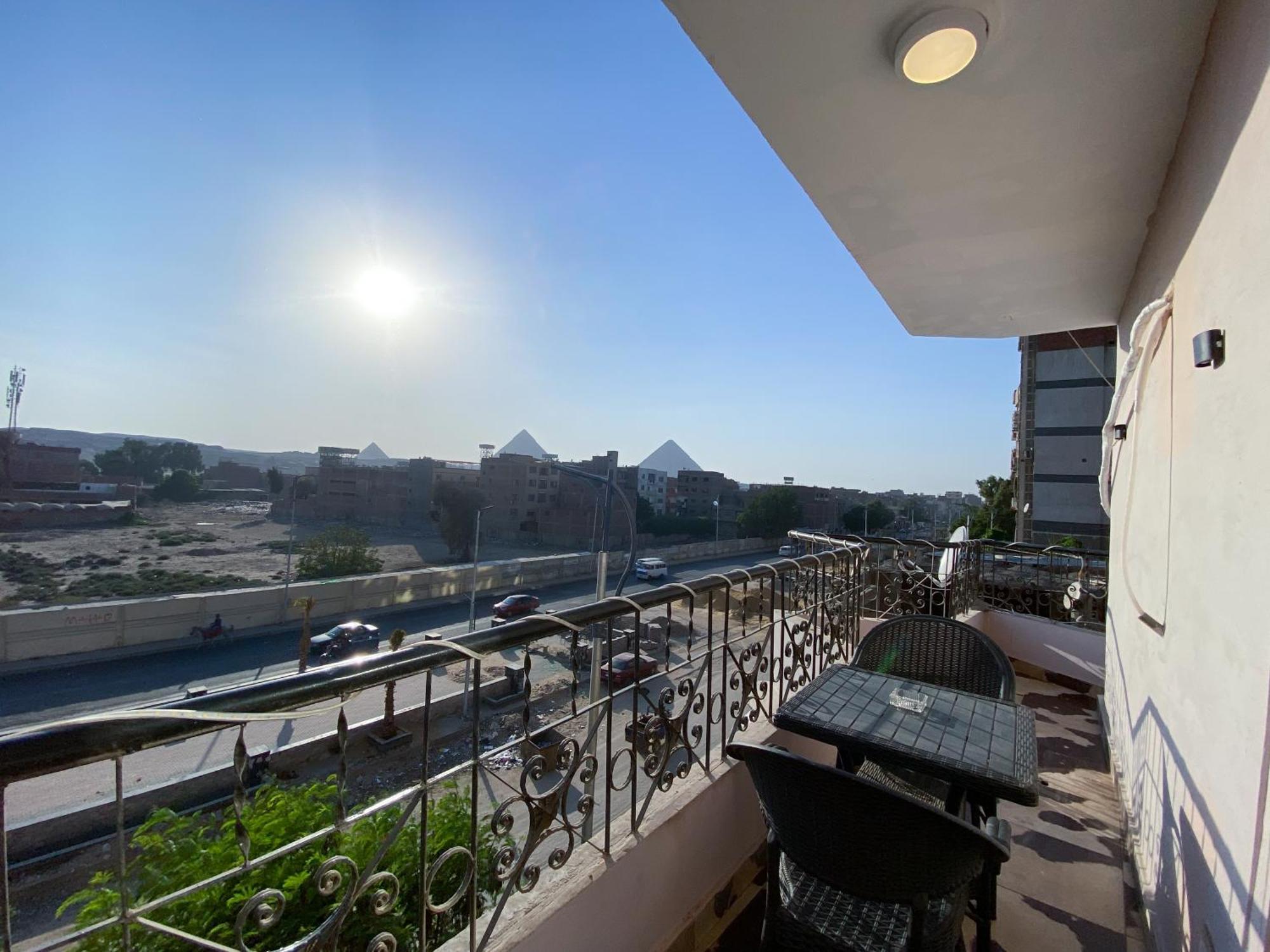 Young Pharaoh View Inn Cairo Exterior photo